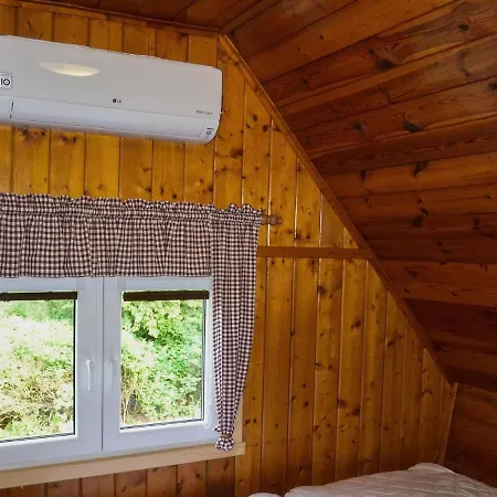 With Well Kept Fenced In Rice On The Shore Chalet
