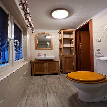 Relaxing Forest Escape With Bbq Kyjov (Usti nad Labem)