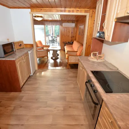 Chalet With Well Kept Fenced In Rice On The Shore *