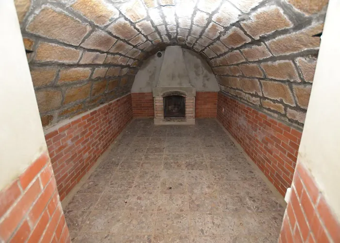 Chalet Relaxing Forest Escape With Bbq