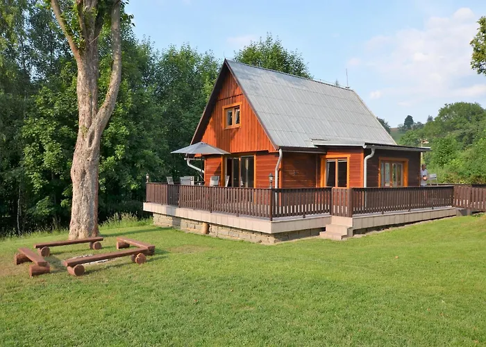 Relaxing Forest Escape With Bbq Chalet Kyjov (Usti nad Labem)