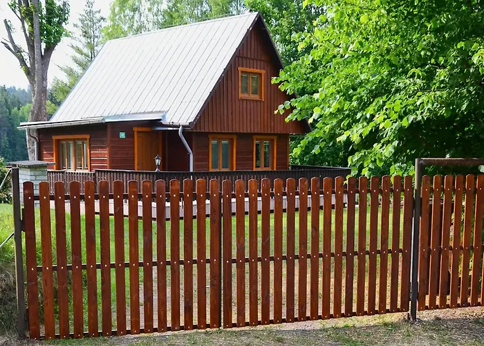 Relaxing Forest Escape With Bbq Chalet Kyjov (Usti nad Labem)
